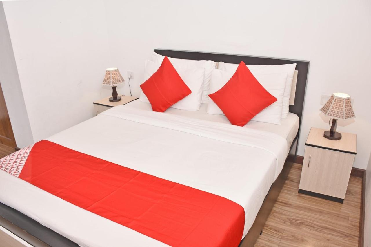 Oyo 430 The Turf Villa Нувара Елия Екстериор снимка