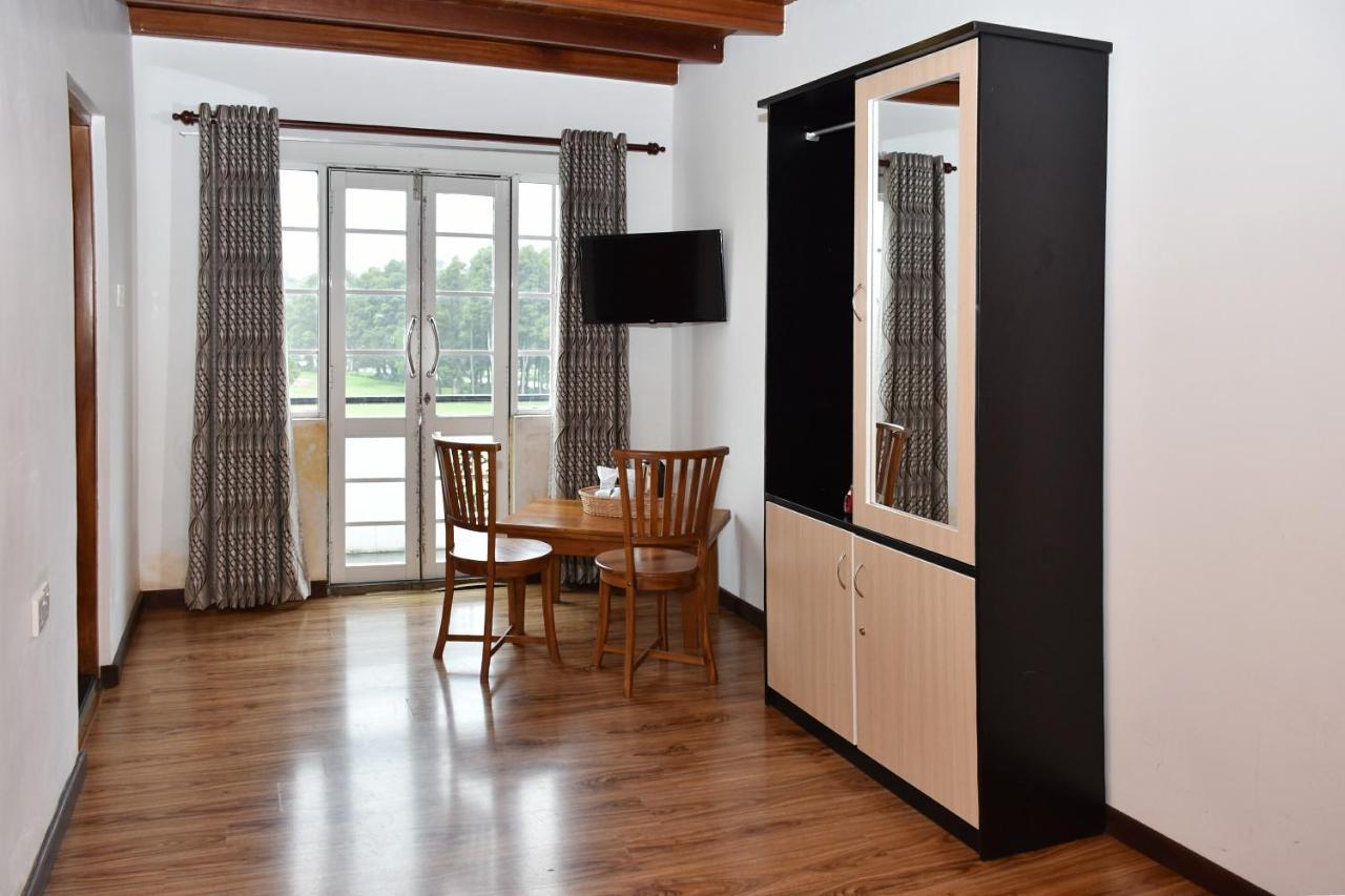 Oyo 430 The Turf Villa Нувара Елия Стая снимка