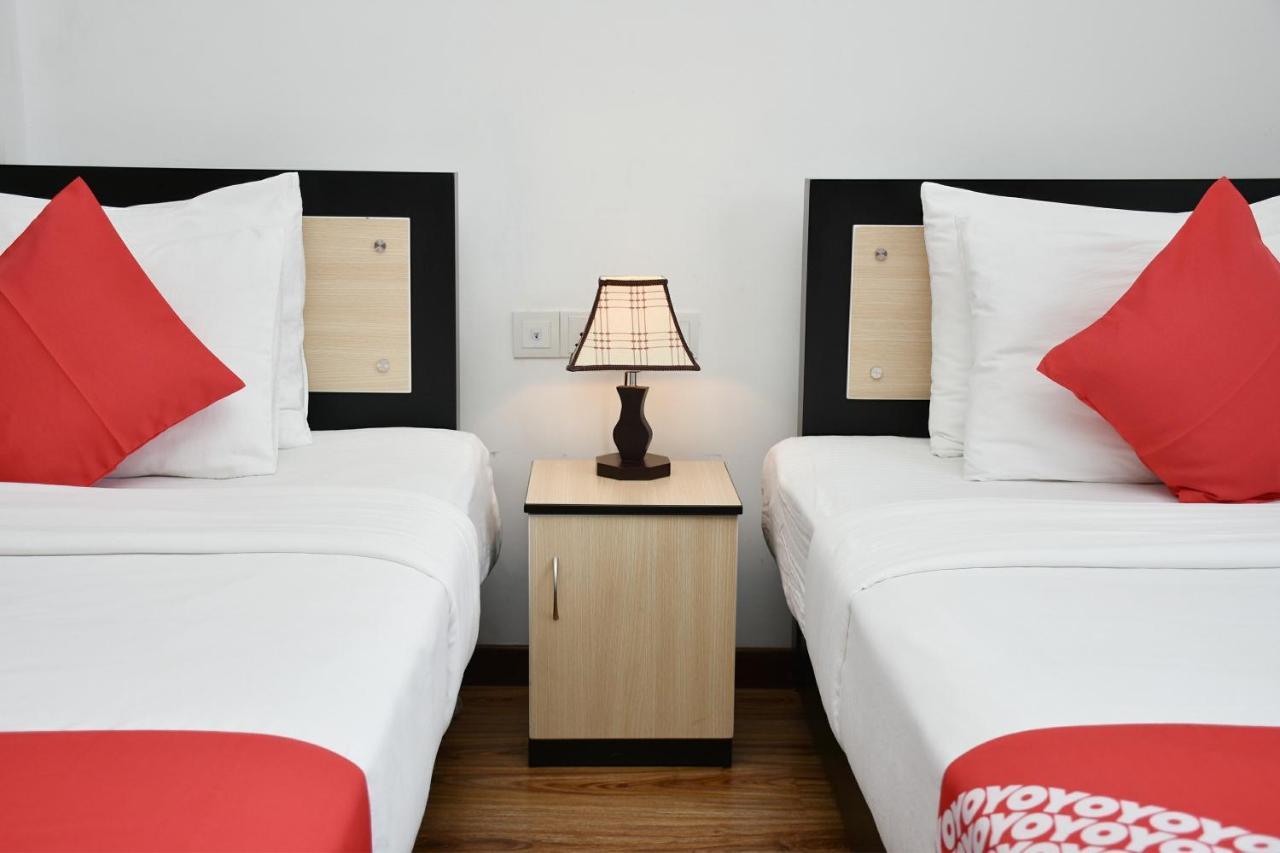 Oyo 430 The Turf Villa Нувара Елия Екстериор снимка